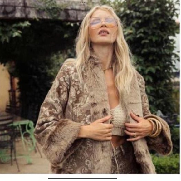 Chasing Unicorns Band on the Run Jacket Beige NWOT - Picture 1 of 10